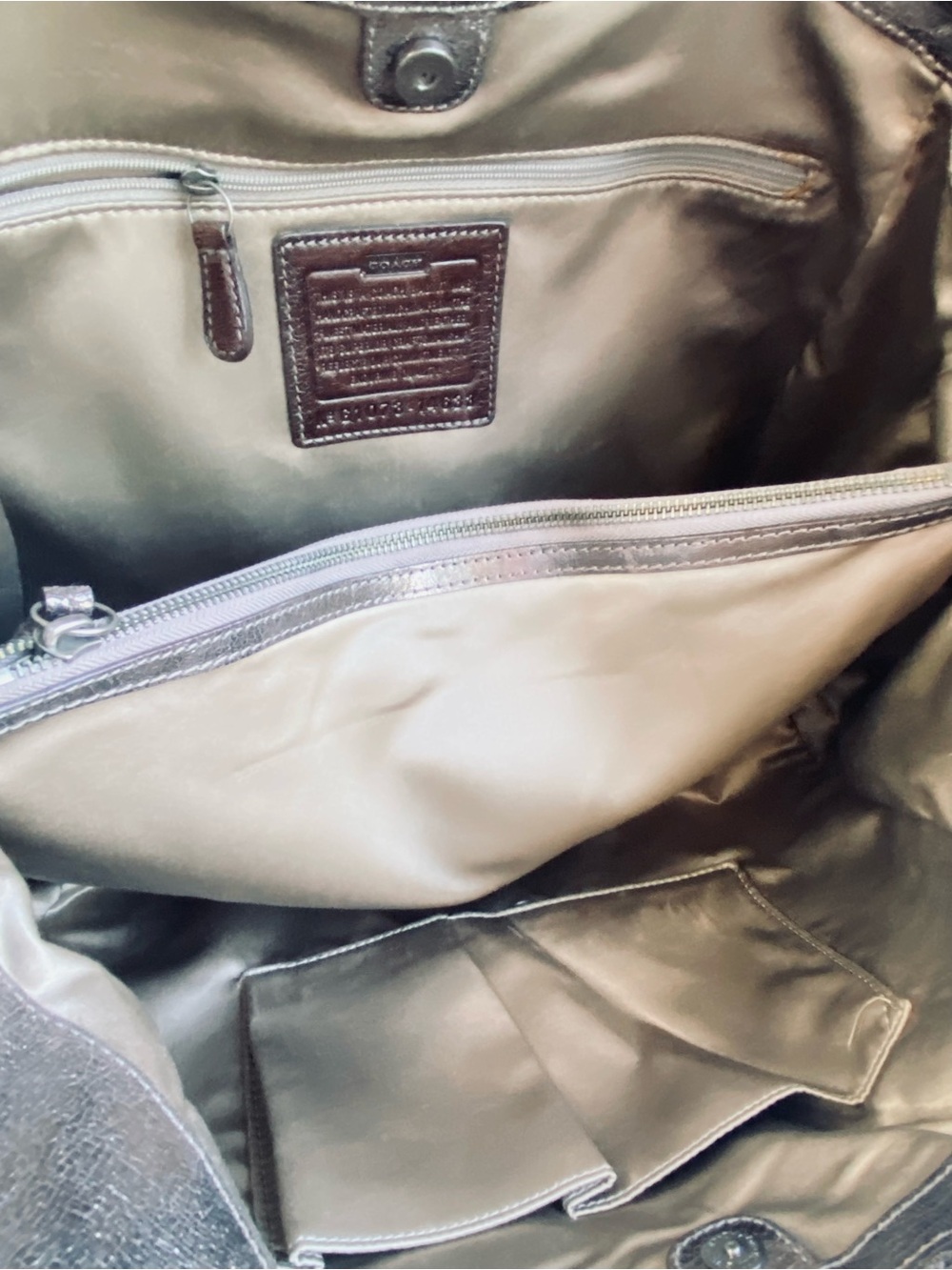 Coach XL Dylan Tote – Limited Edition Metallic Whipstitch - Picture 12 of 16